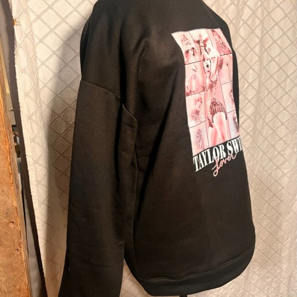 Taylor Swift Lover tour Black and Pink Sweater - Picture 3 of 4